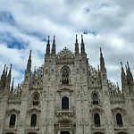 Argento, Bright Flat In The Center, 7 Guests, Parking & Wifi, Near To 3 Tram Lines And The Metro - Well Connected To Airports And To The Train Station