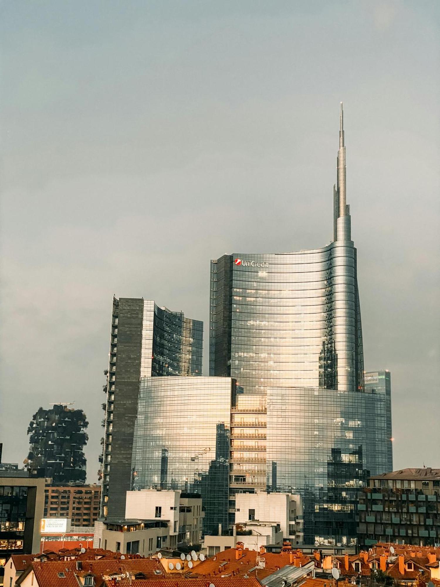 Argento, Bright Flat In The Center, 7 Guests, Parking & Wifi, Near To 3 Tram Lines And The Metro - Well Connected To Airports And To The Train Station * Mailand