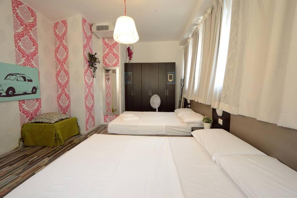 Apartment Argento, Bright Flat In The Center, 7 Guests, Parking & Wifi, Near To 3 Tram Lines And The Metro - Well Connected To Airports And To The Train Station Mailand
