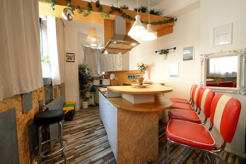 Apartment Argento, Bright Flat In The Center, 7 Guests, Parking & Wifi, Near To 3 Tram Lines And The Metro - Well Connected To Airports And To The Train Station Mailand